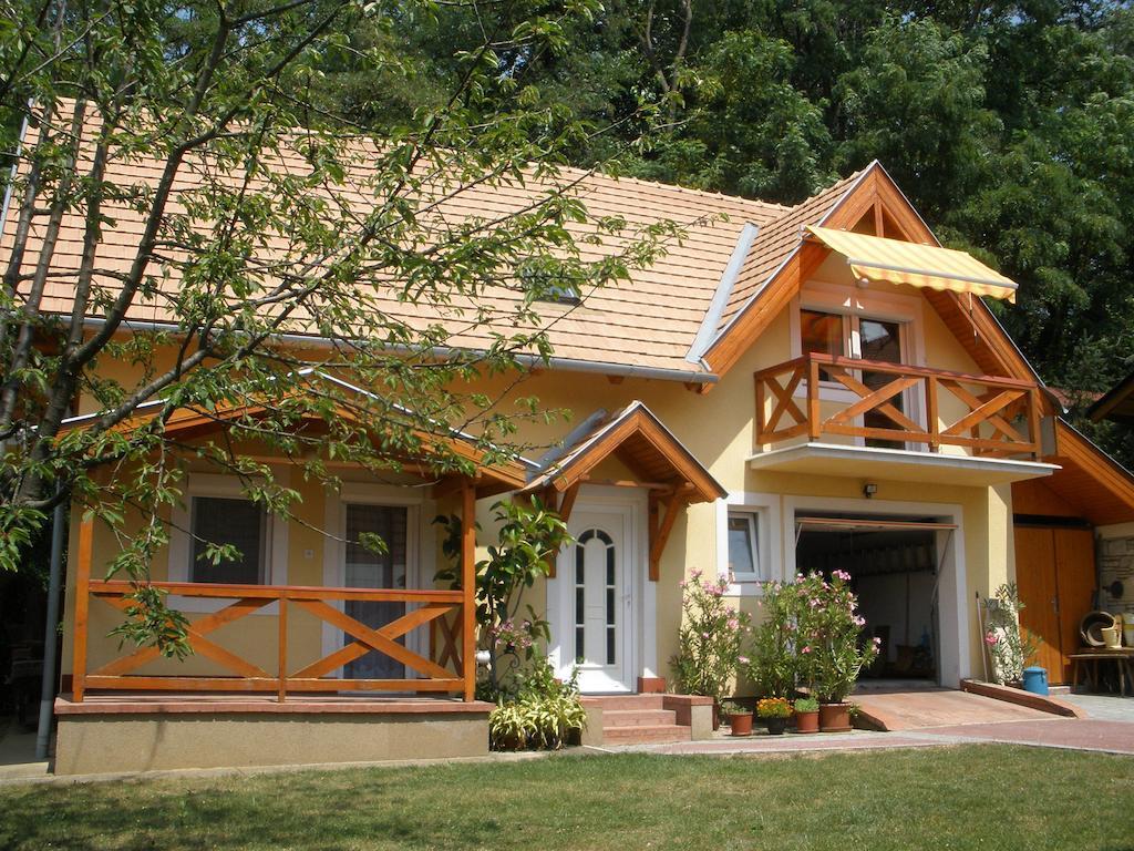 Emilia Apartmanhaz Heviz Exterior photo