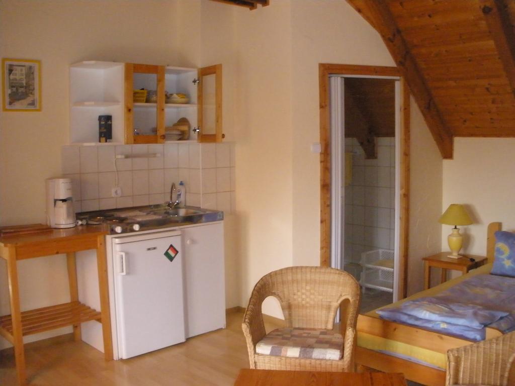 Emilia Apartmanhaz Heviz Room photo