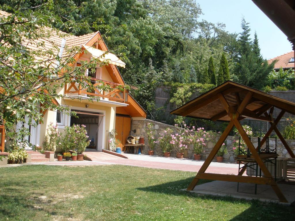Emilia Apartmanhaz Heviz Exterior photo
